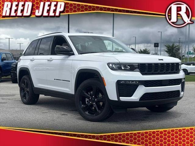 New 2026 Bright White Clear-Coat Exterior Paint Jeep Limited image 1