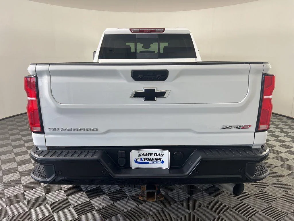 Used 2025 Summit White Chevrolet ZR2 image 30