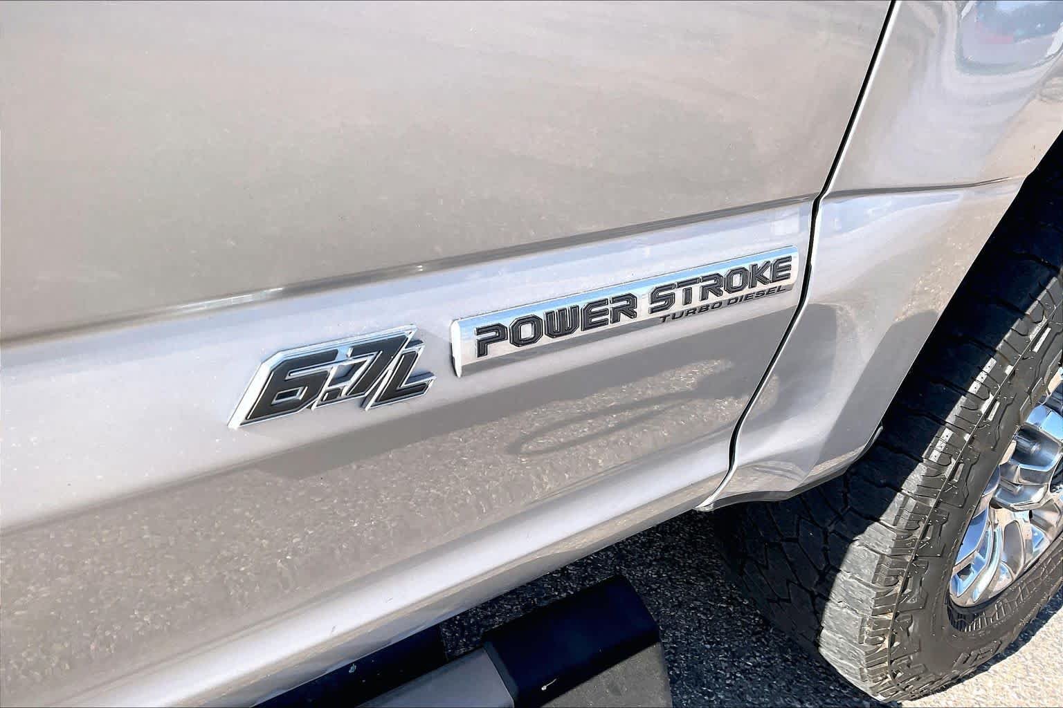 Used 2022 Iconic Silver Metallic Ford LARIAT image 30