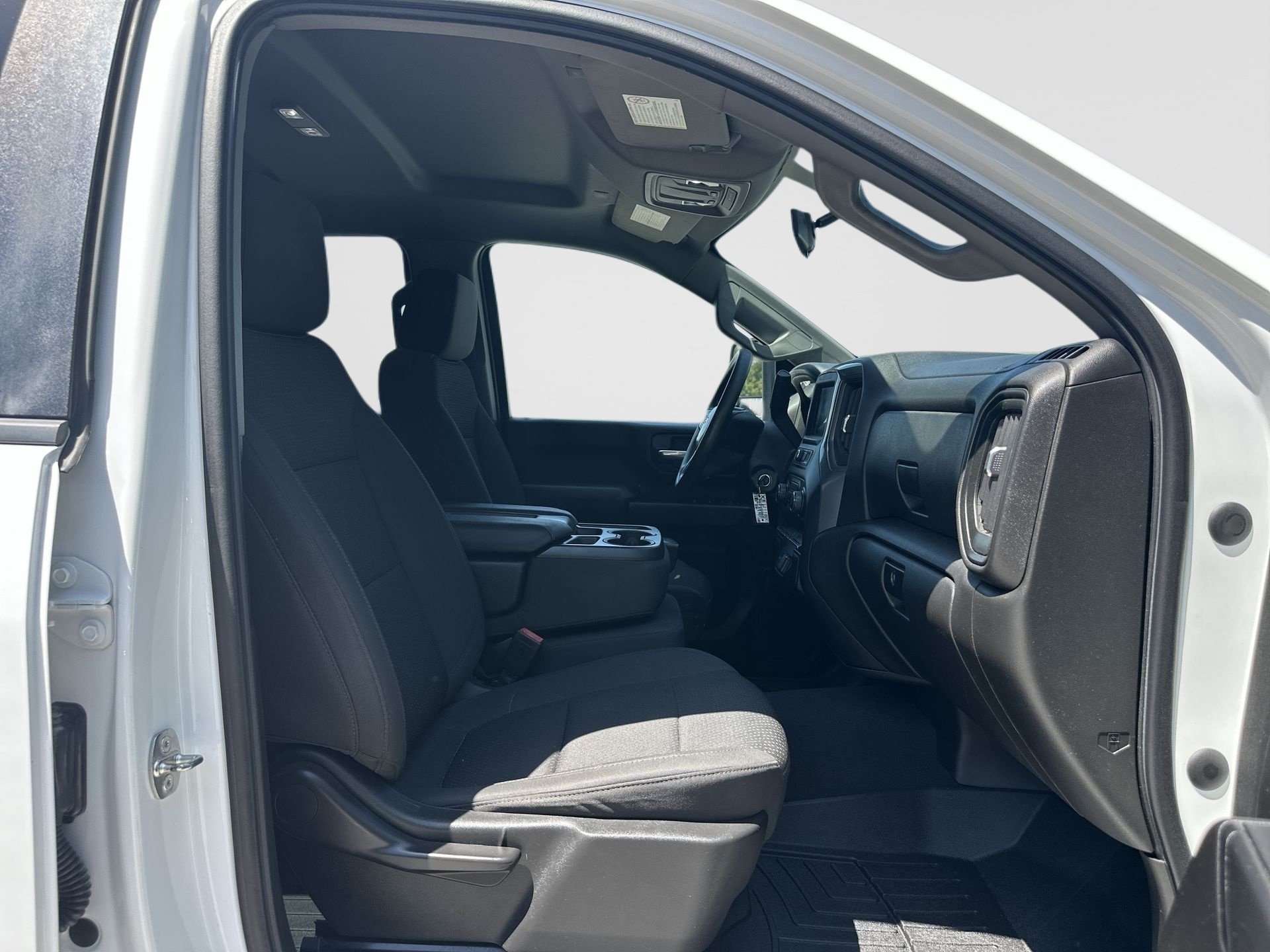 2023 Chevrolet Silverado 2500HD Custom - Photo 26