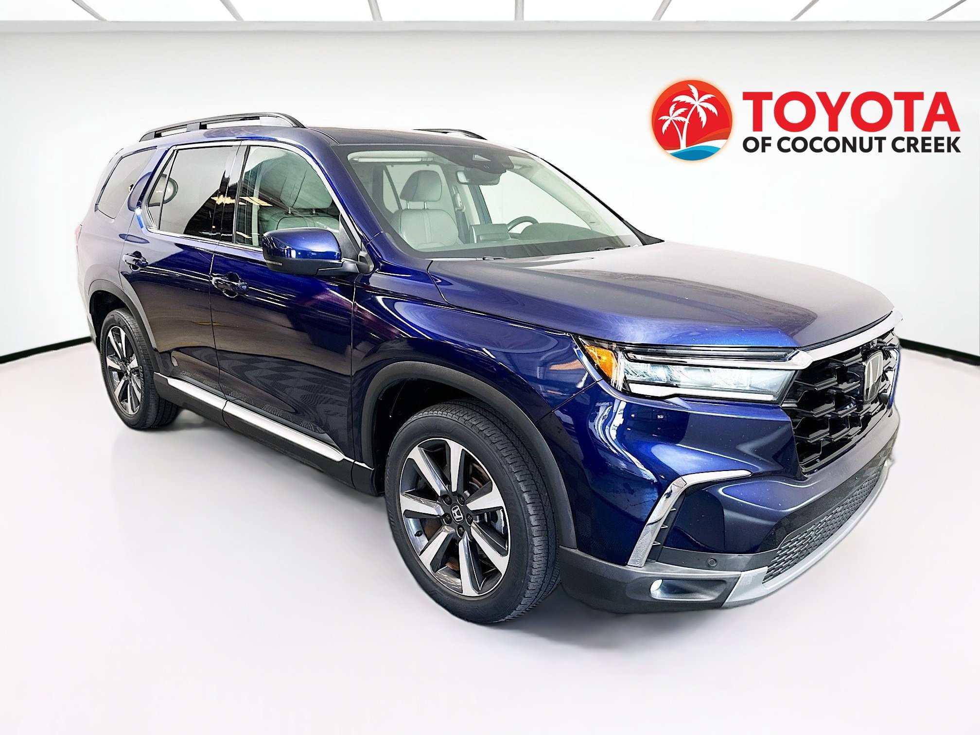 2023 Honda Pilot Elite AWD's photo