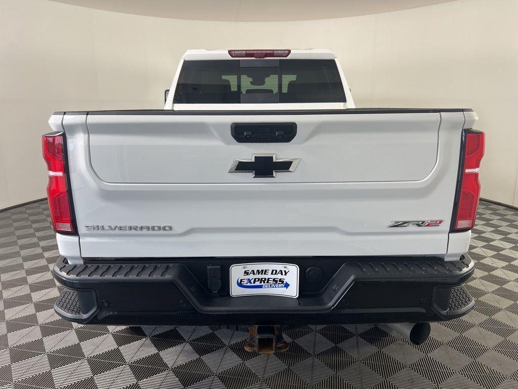 Used 2025 Summit White Chevrolet ZR2 image 30
