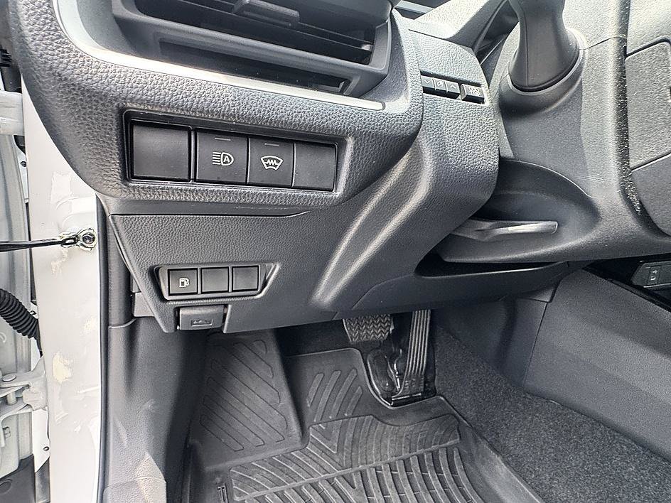 Used 2025 Wind Chill Pearl Toyota LE image 22