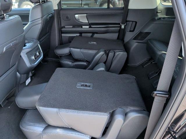 New 2026 Agate Black Metallic Ford MAX Platinum® image 95