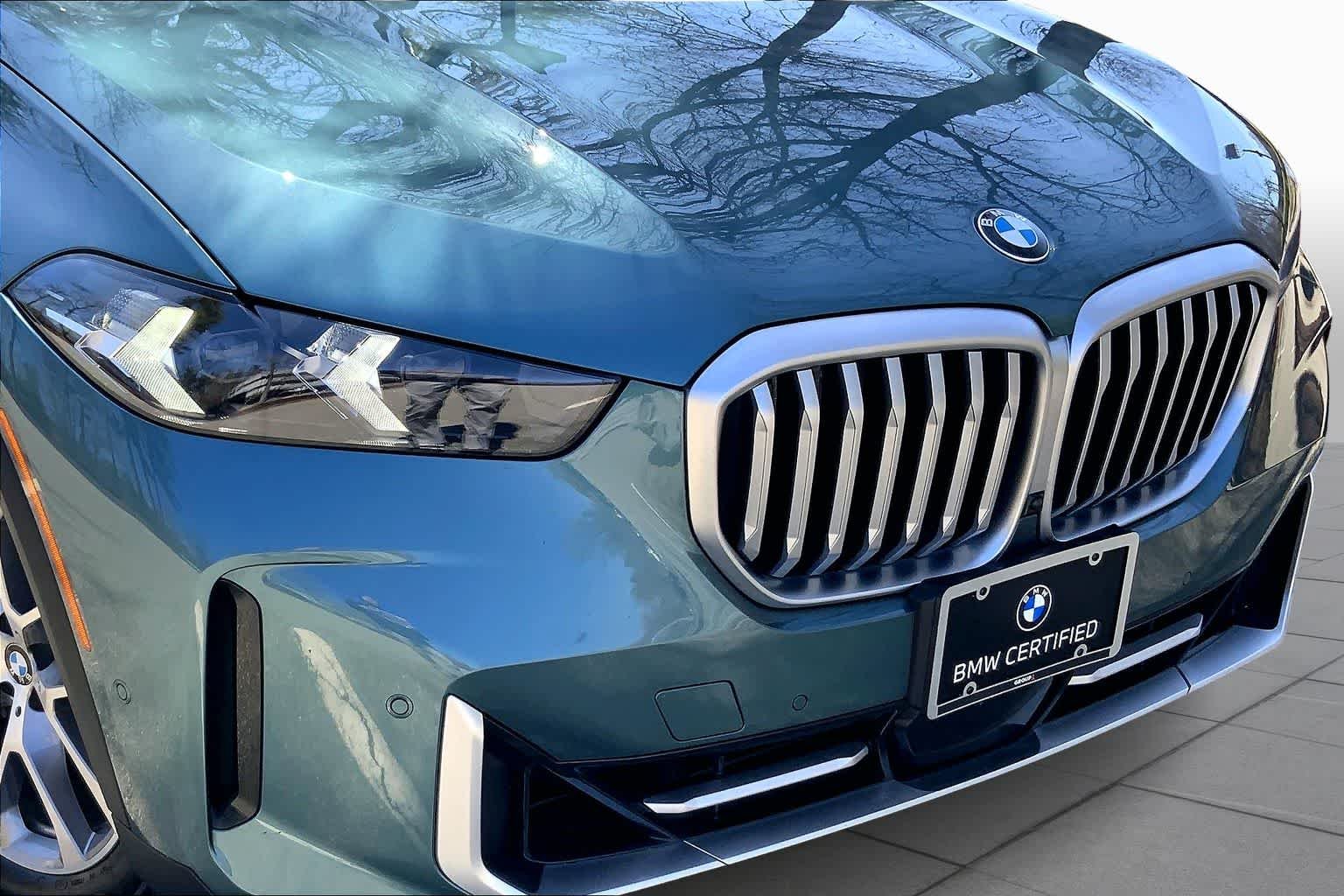 Used 2024 Blue Ridge Mountain Metallic BMW xDrive40i image 29