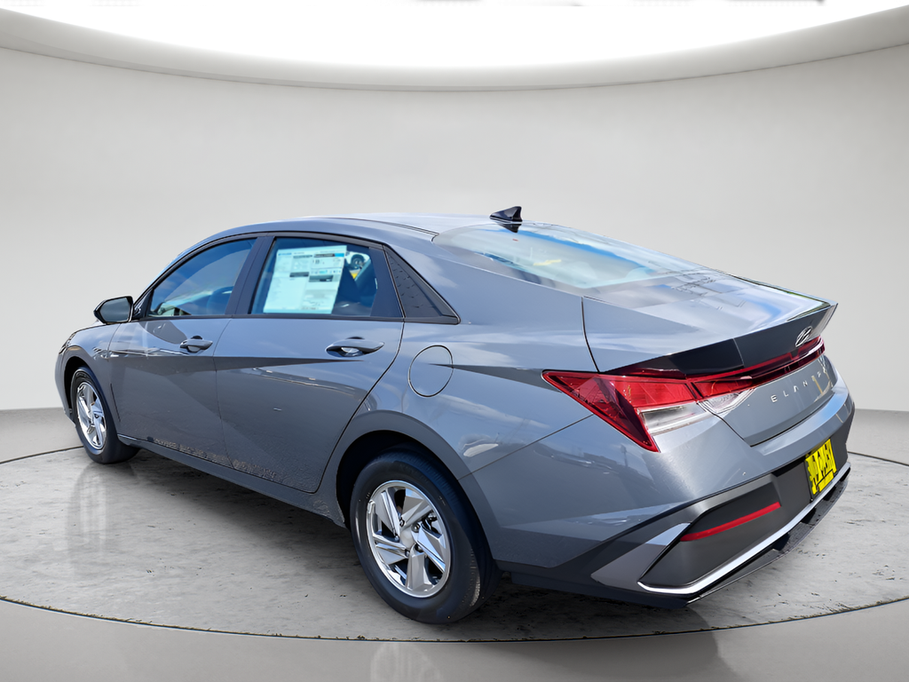 Used 2026 Gray Hyundai SE image 5