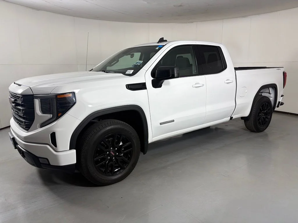 Used 2023 White GMC Elevation image 6