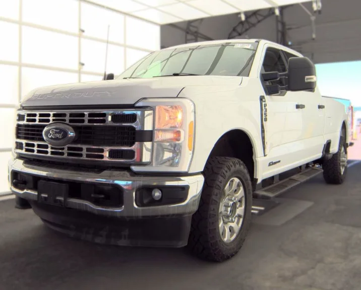 Used 2023  Ford XLT image 8