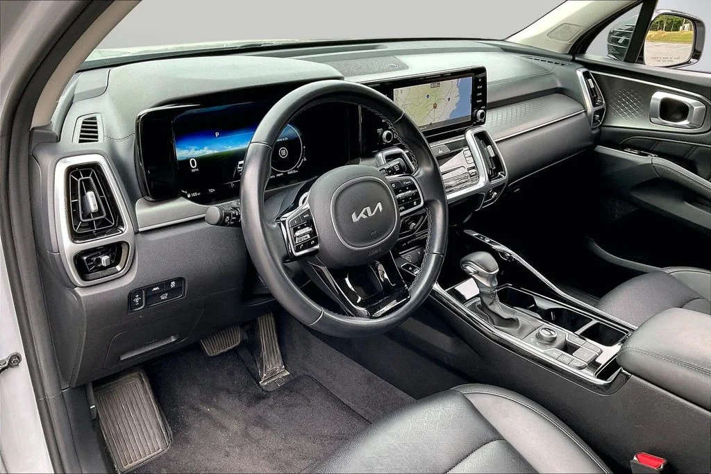 Used 2023 Gray Kia SX image 22