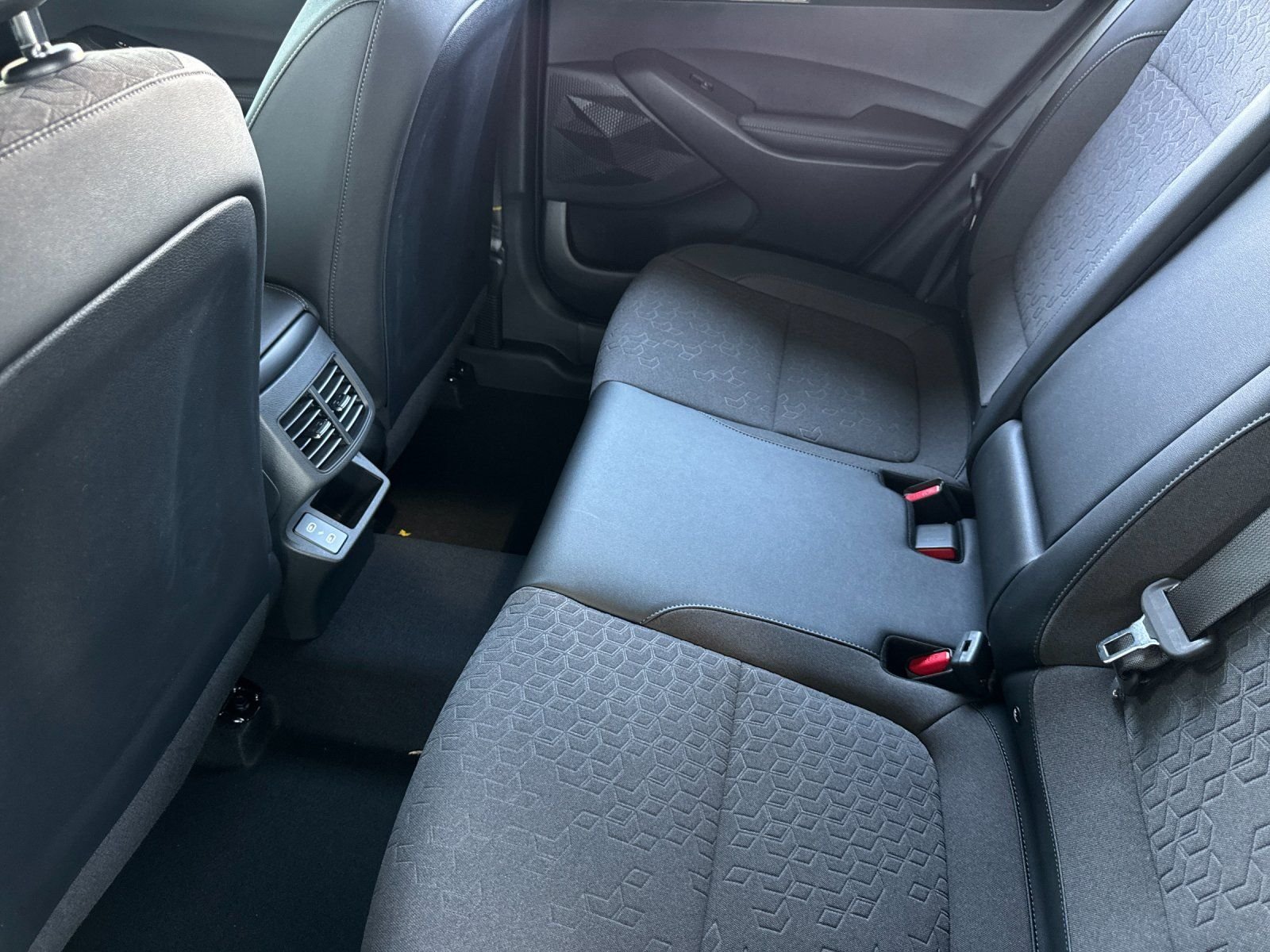 New 2026 Pluton Blue / Black Roof Kia S image 12