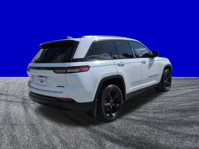 Certified Used 2023 Bright White Clearcoat Jeep Limited image 4