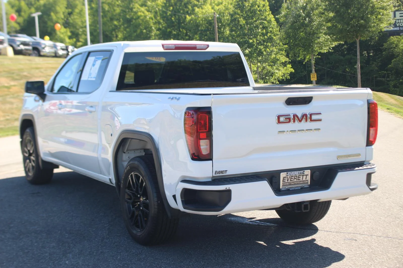Used 2023 Summit White GMC Elevation image 5