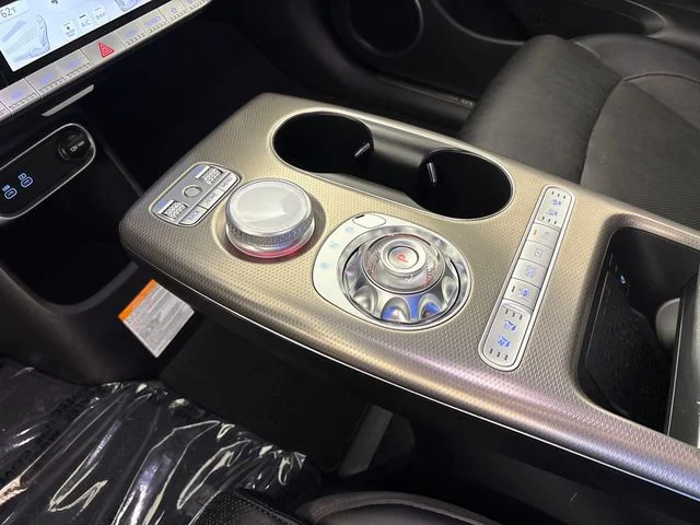 Used 2023 Black Genesis Advanced image 39