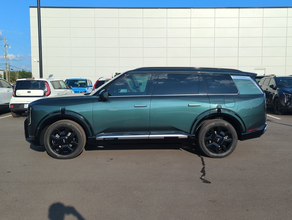 New 2027 Black Jade Green Kia SX image 4