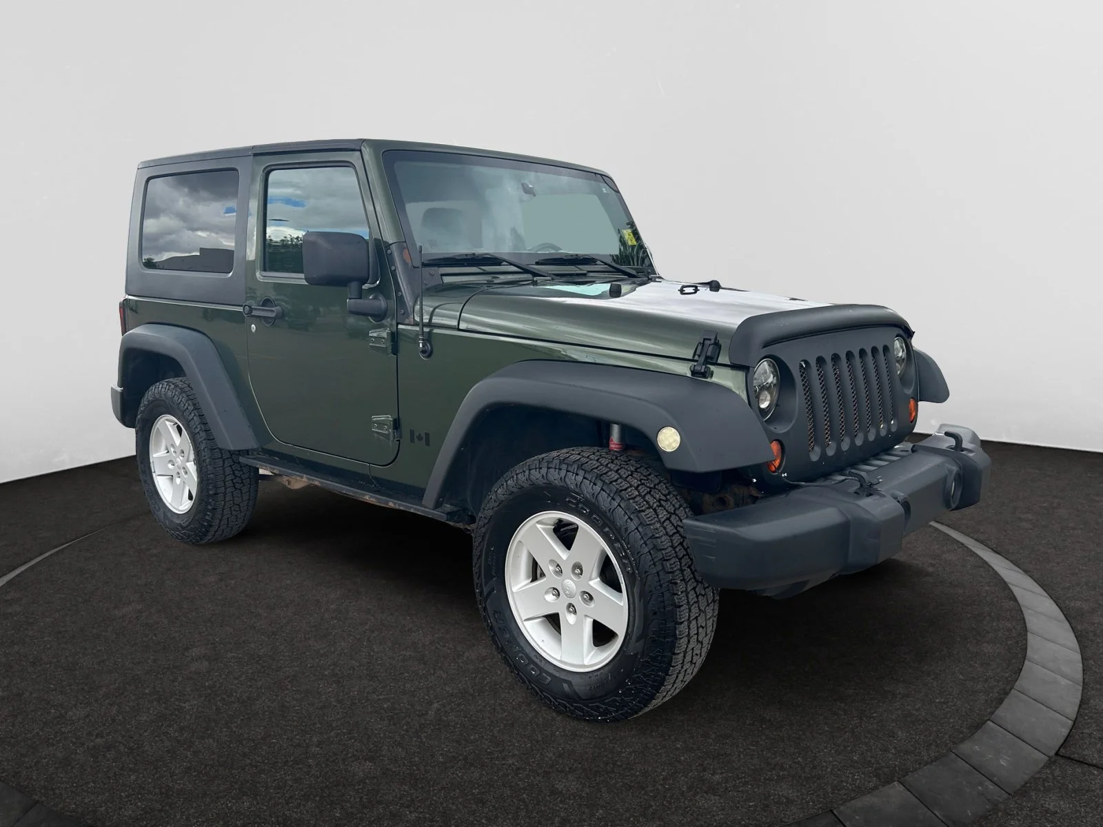 Used 2009 Jeep Green Metallic Jeep X image 7