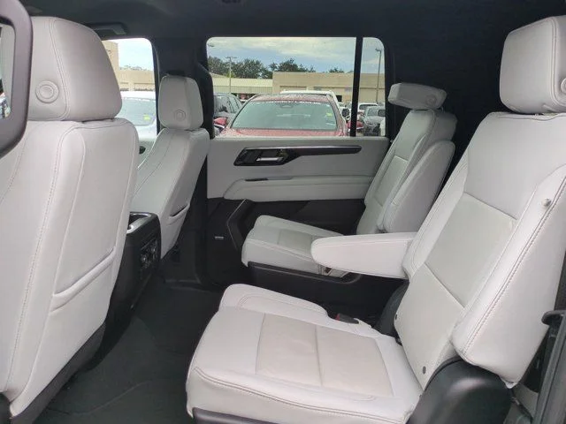 Used 2025 Gray Chevrolet Premier image 13