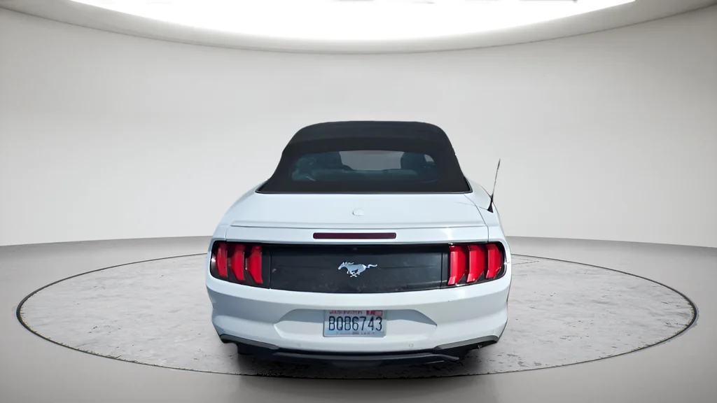 Used 2018  Ford EcoBoost Premium image 4