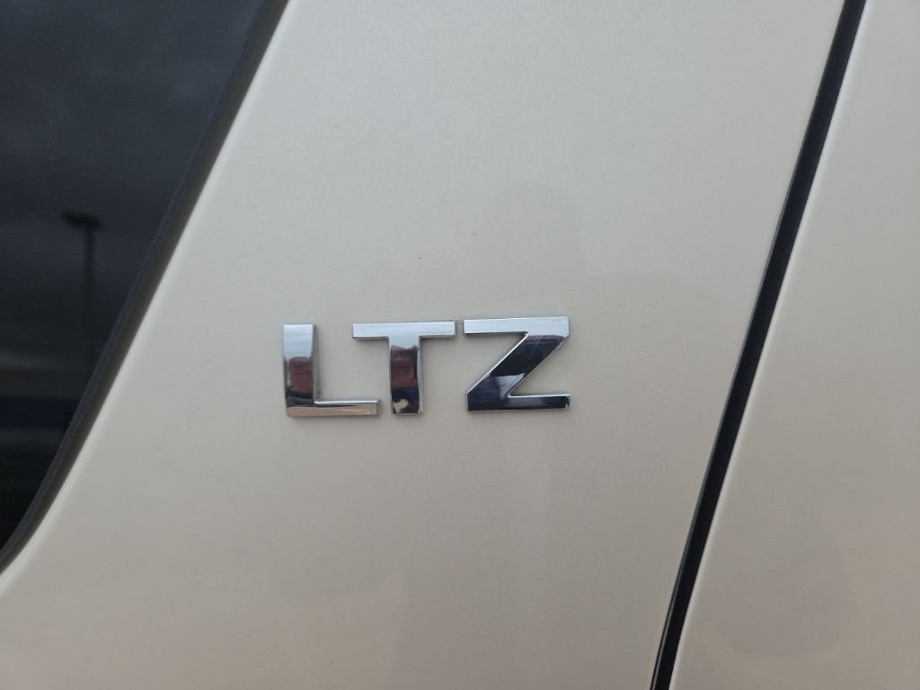 Used 2013 White Chevrolet LTZ image 7