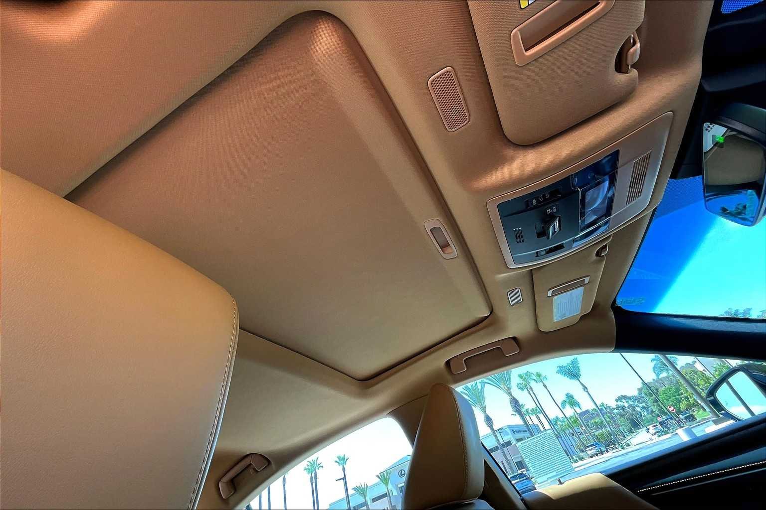 Certified Used 2022 MOONBEAM BEIGE MET. Lexus  image 13