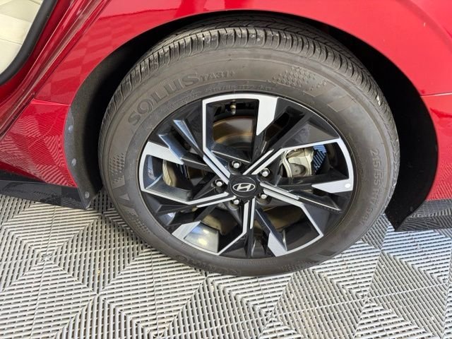 Used 2025 Red Hyundai SEL image 44