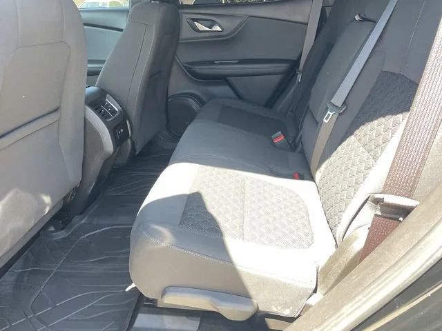Used 2020 BLACK Chevrolet LT image 11