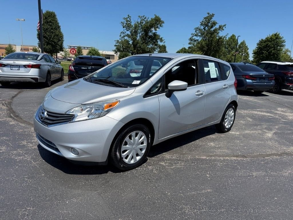 Used 2015 Silver Nissan SV image 3