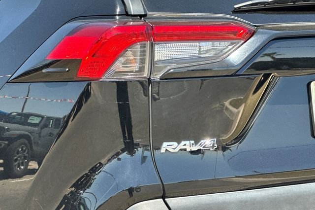 Used 2021 Black Toyota XLE image 25