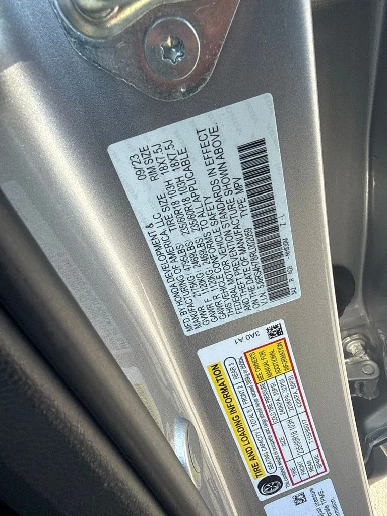 Used 2024 Silver Honda EX-L image 26