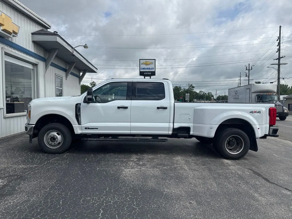 Used 2026 White Ford XLT image 4