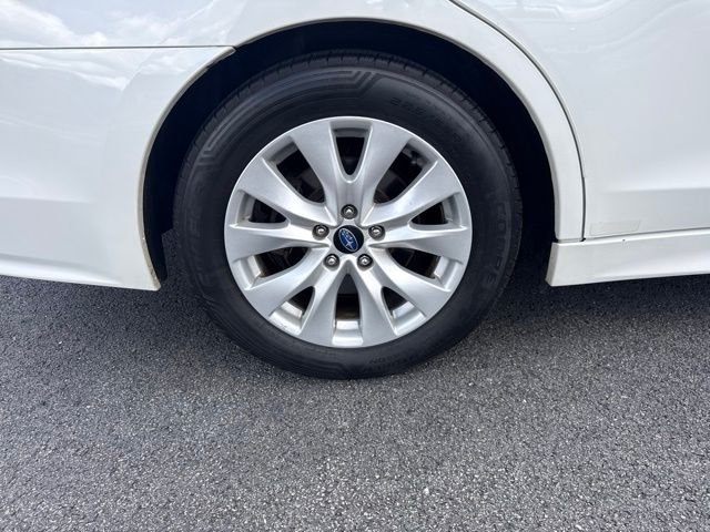 Used 2017 White Subaru 2.5i image 8