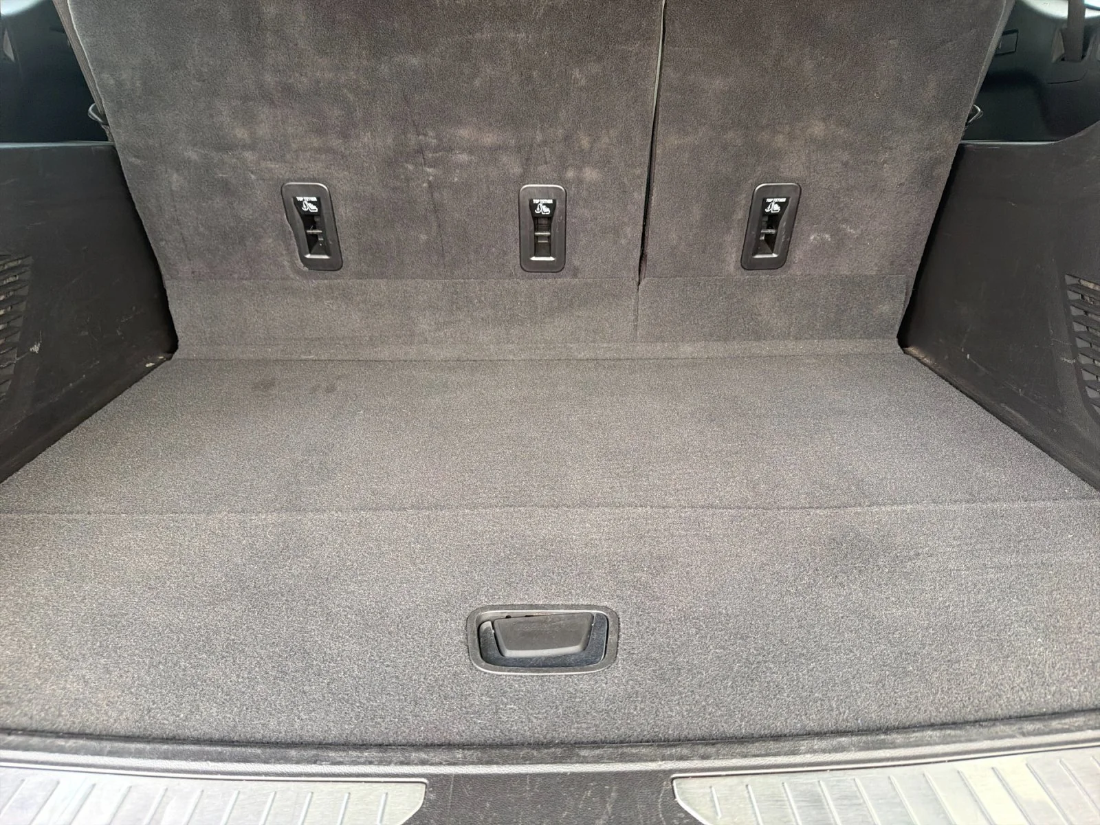 Used 2025 Sterling Metallic GMC Denali image 16