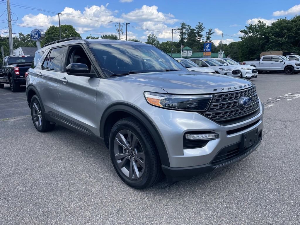 Used 2023 Silver Ford XLT image 9