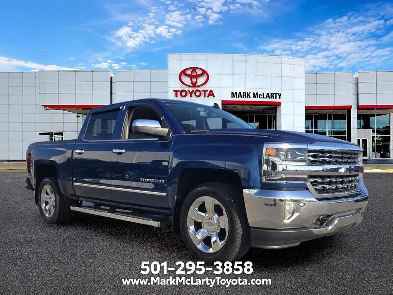 Used 2018 Deep Ocean Blue CHEVROLET 4WD CREW CAB 143.5" LTZ W/1LZ image 7
