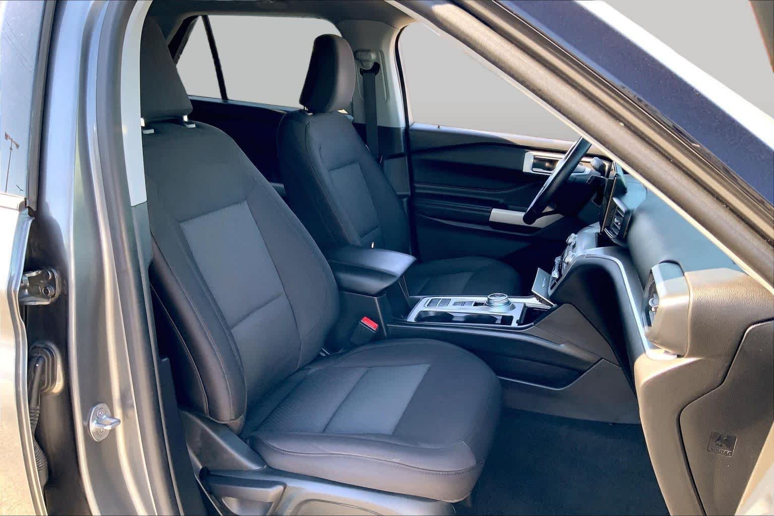 Used 2022 Carbonized Gray Metallic Ford XLT image 9