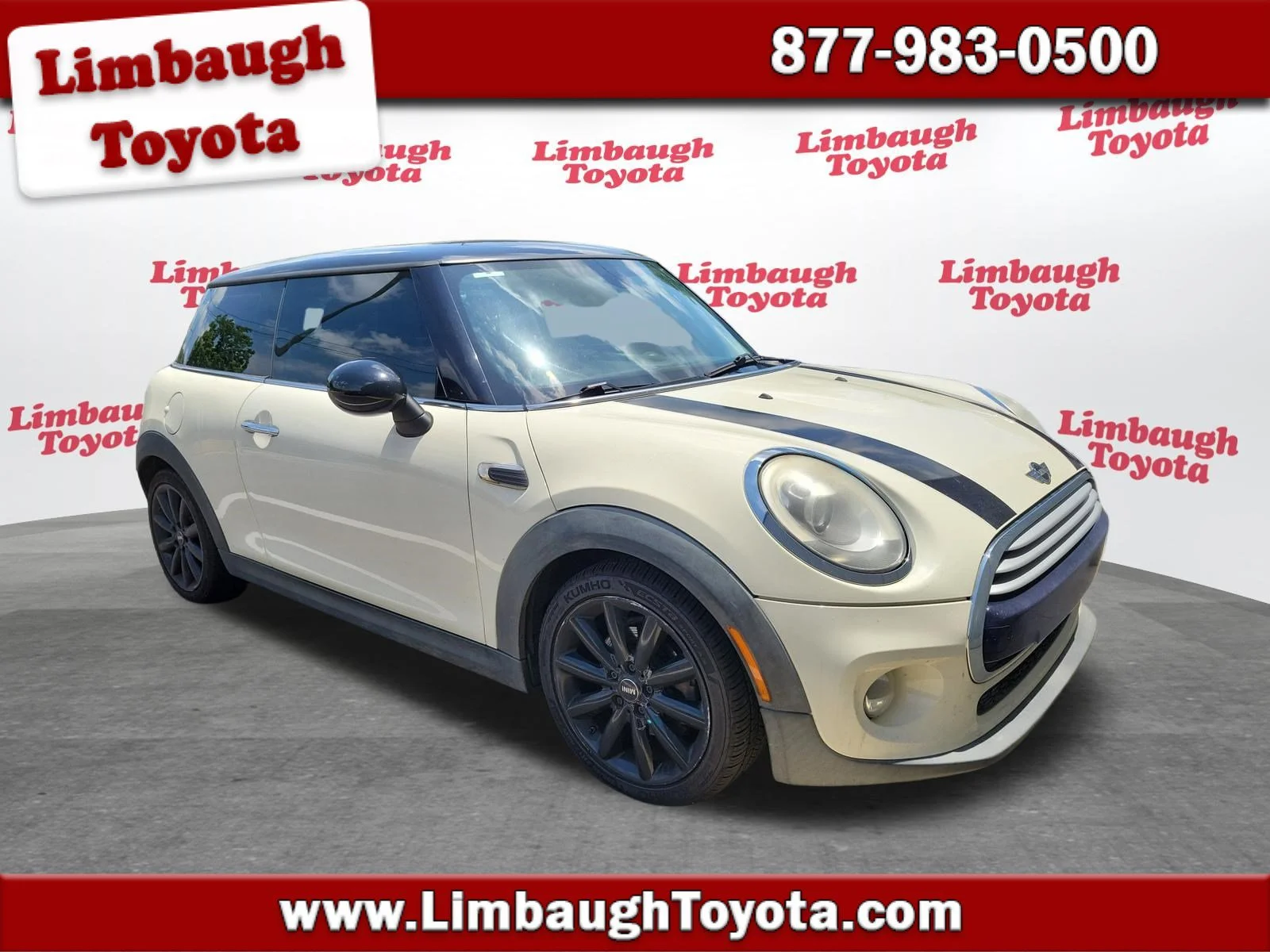 2015 MINI Cooper -'s photo