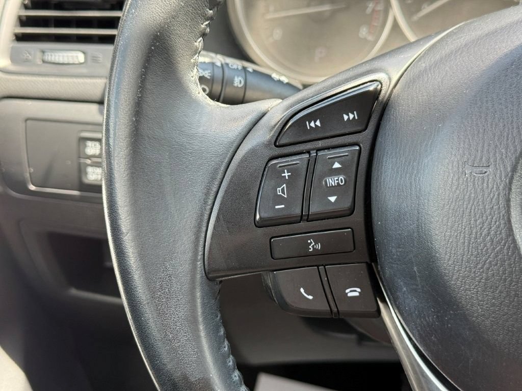 Used 2014 White Mazda Touring image 29