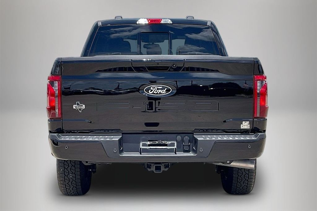 New 2026 Agate Black Metallic Ford XLT image 3