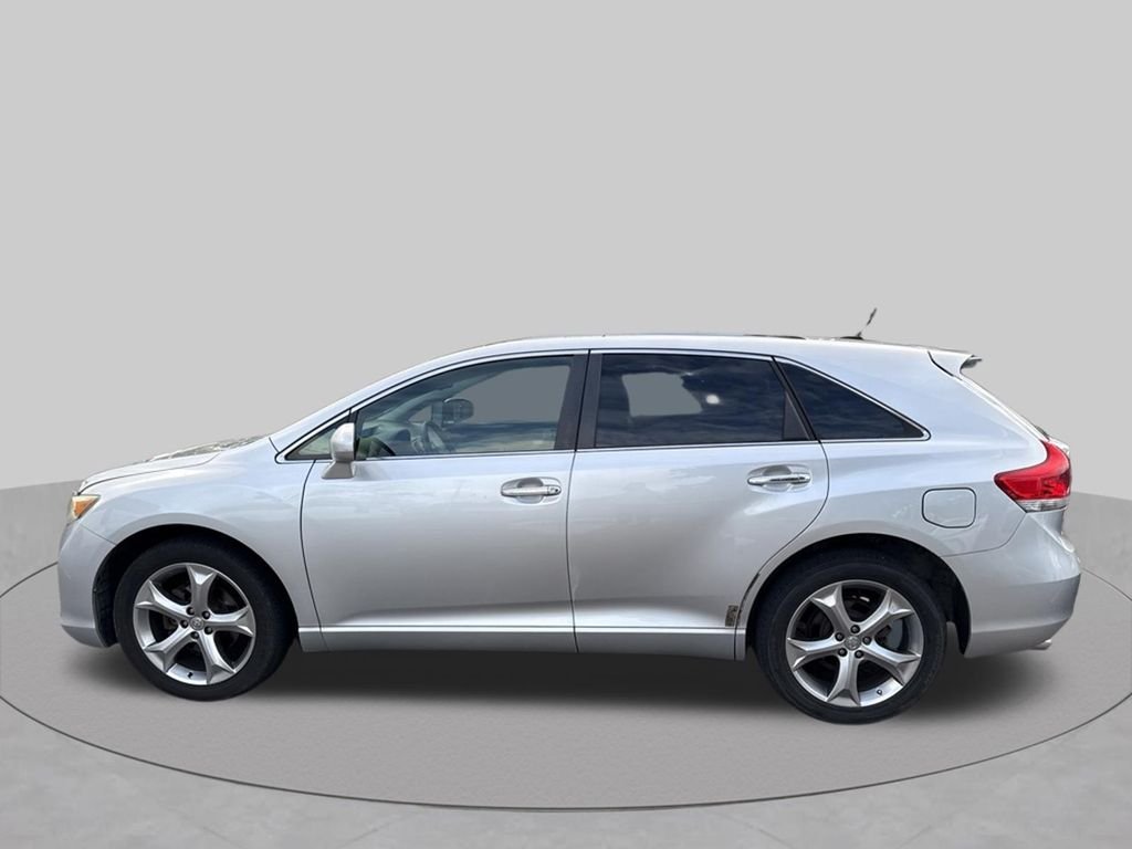 Used 2009 Silver Toyota Base image 9