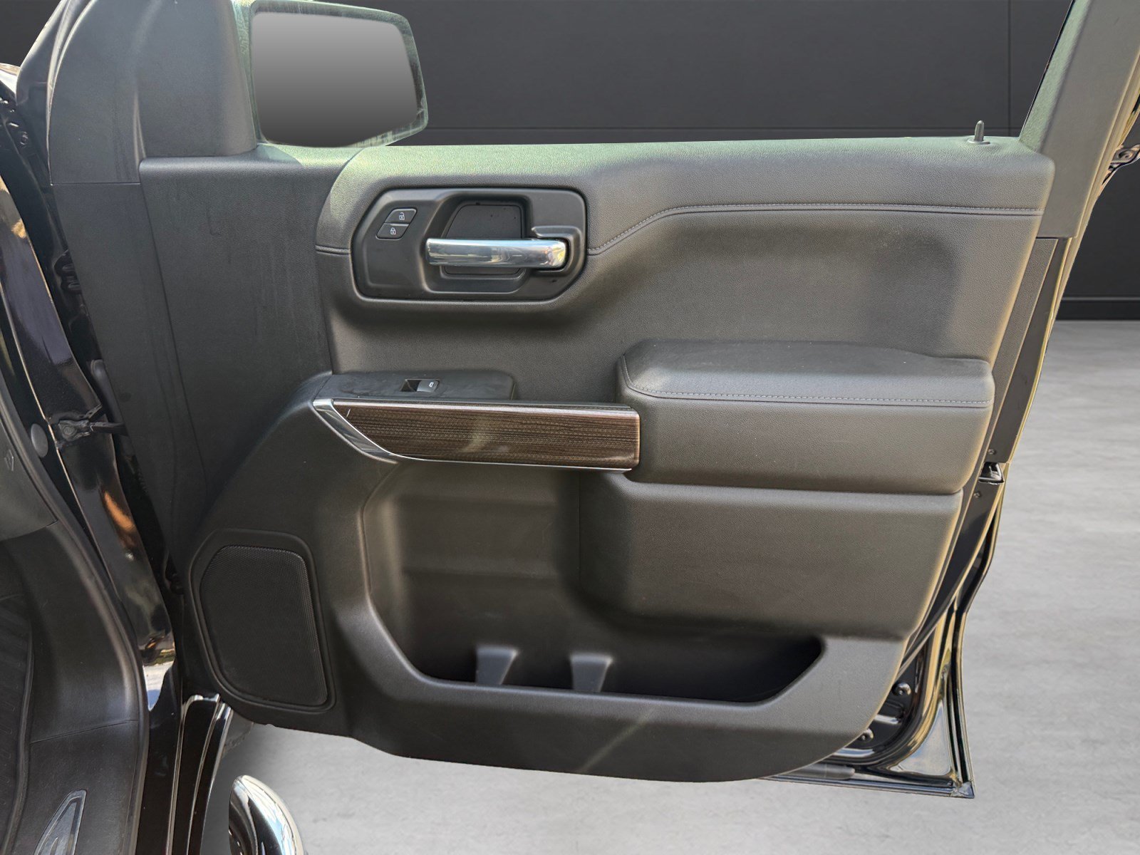 Used 2022 MOSAIC BLACK METALLIC Chevrolet LT image 14