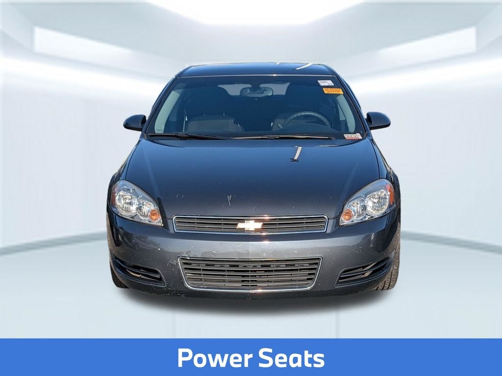 Used 2010 Gray Chevrolet LS image 7