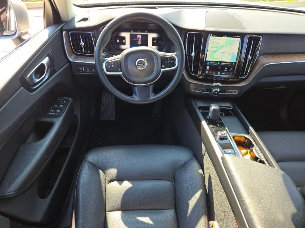Used 2022 Gray Volvo T8 Inscription Expression image 2