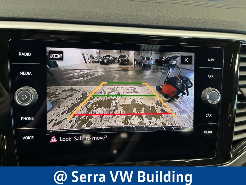 Used 2023 Gray Volkswagen SEL image 28