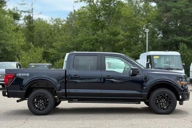 New 2026 Antimatter Blue Metallic Ford XLT image 3