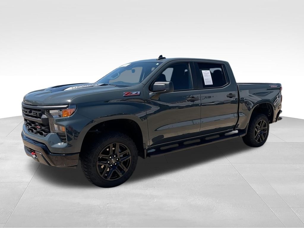 Used 2025 Gray Chevrolet Custom Trail Boss image 4