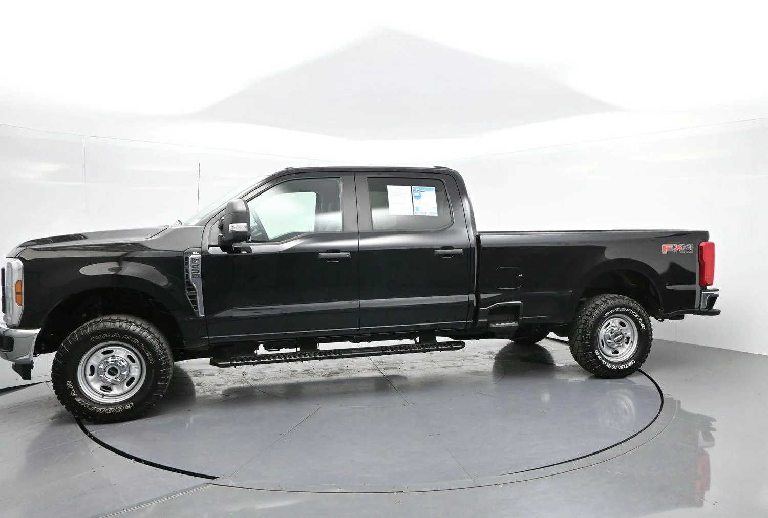 Used 2024 Black Ford XL image 4
