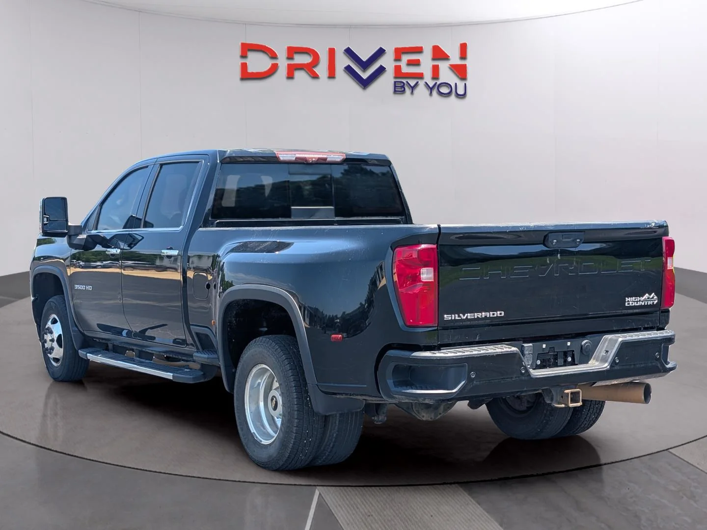 Used 2020 BLACK Chevrolet High Country image 3