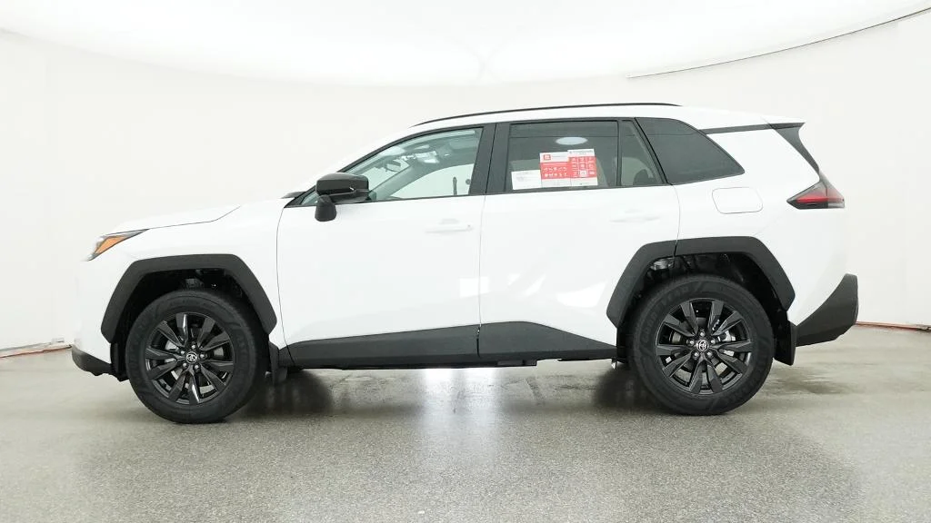 New 2026 Ice Cap Toyota XLE Premium image 2