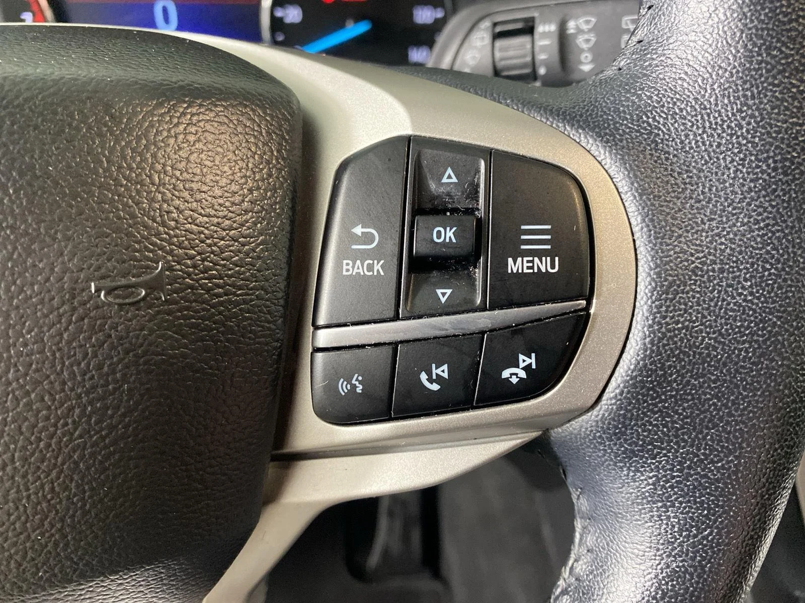 Used 2023 Agate Black Ford XLT image 19