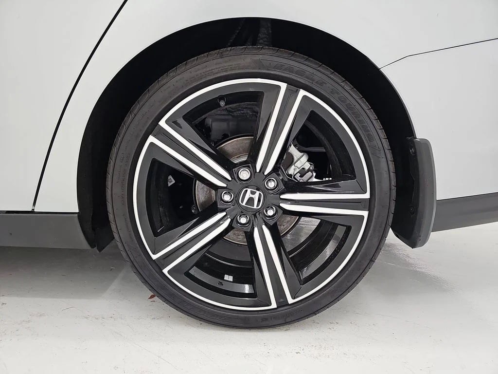 2025 Honda Accord Hybrid Sport - Photo 37