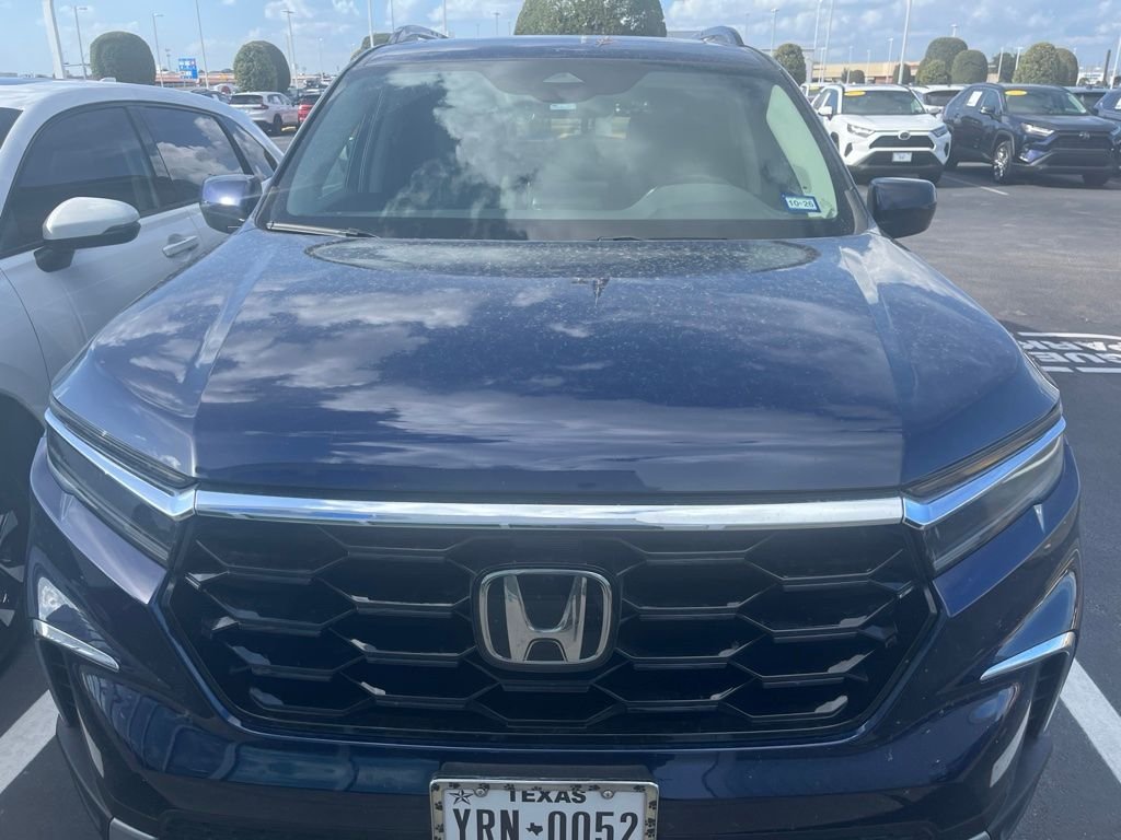 Used 2023 Obsidian Blue Pearl Honda Touring image 2